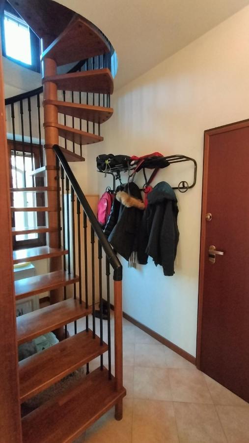 Casa Il Volo Apartment Сан Дзено ди Монтаня Екстериор снимка