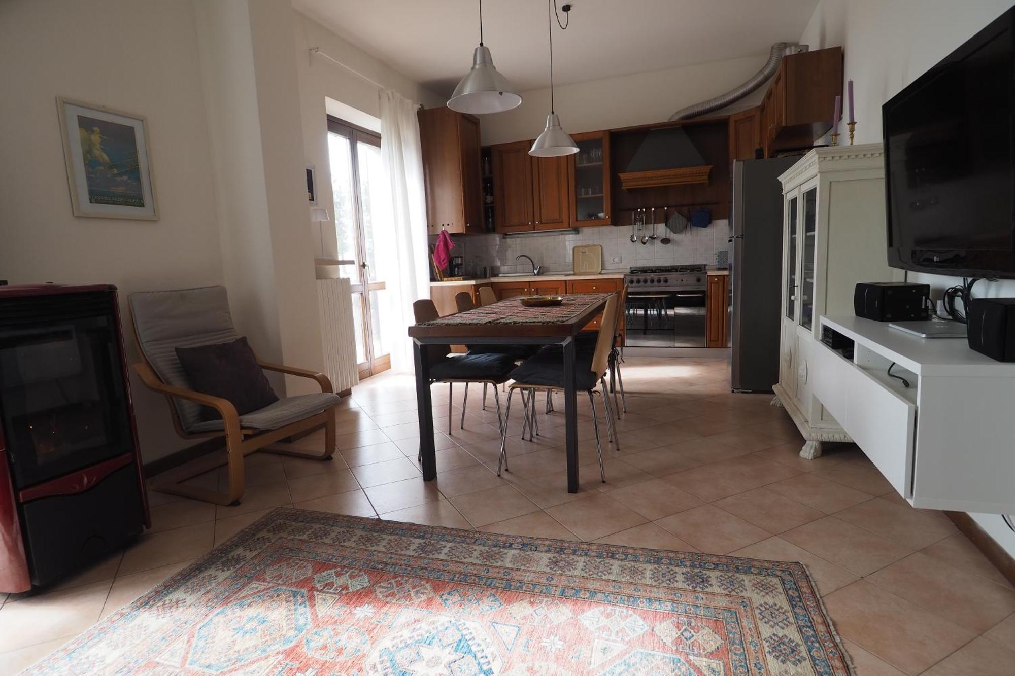 Casa Il Volo Apartment Сан Дзено ди Монтаня Екстериор снимка